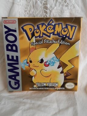 Nintendo Pokémon Yellow Version Special Pikachu Edition — Yellow & Blue Artwork